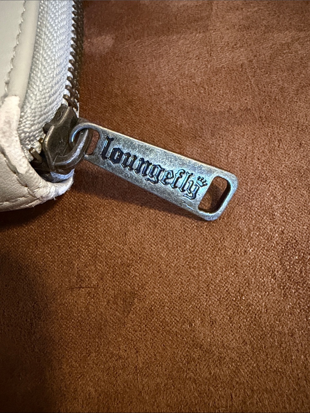 Loungefly StarWars Wallet - Picture 3 of 9